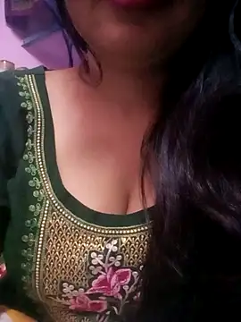 TINASONI online show from October 1, 2025, 2:10 pm