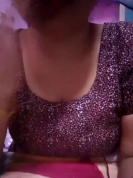 TINASONI online show from October 1, 2025, 2:06 am