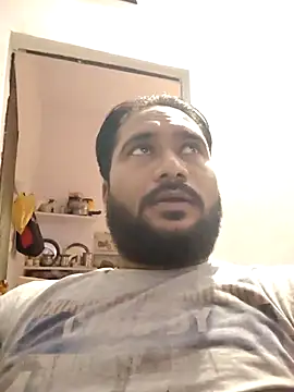 VijayLover69 online show from October 5, 2025, 10:39 am