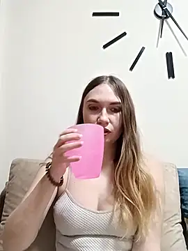 KisaVixen online show from February 23, 2026, 4:29 pm