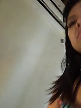 Indian GlowingMiax online show from December 22, 2025, 7:08 am