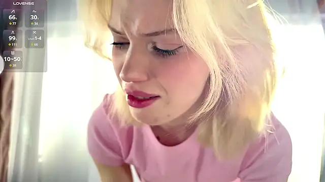 Snapshot of GlaydsLeveto chatting on March 6, 2026, 4:51 am GlaydsLeveto online show from March 6, 2026, 4:51 am