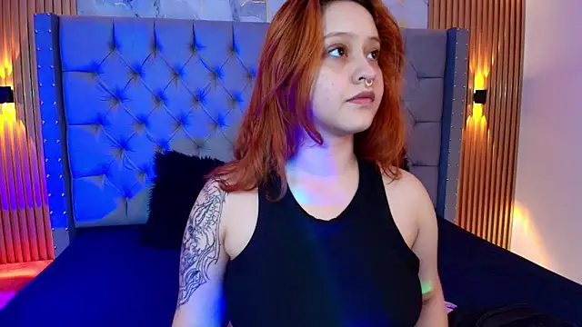 Snapshot of Suxan_White_ chatting on February 9, 2026, 12:03 pm Suxan White online show from February 9, 2026, 12:03 pm