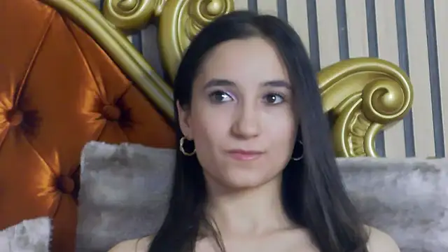 CarolinaBlair online show from May 24, 2026, 4:23 am