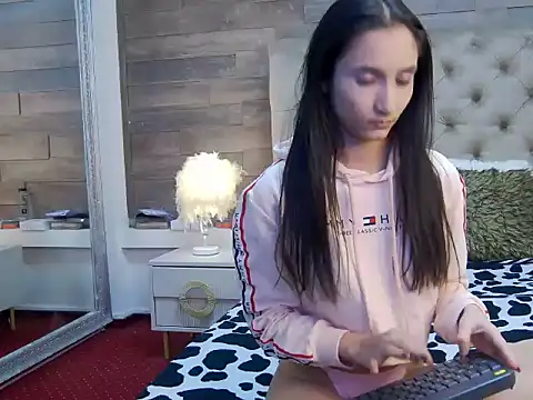 CarolinaBlair online show from November 17, 2025, 9:52 pm