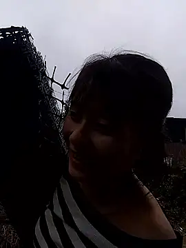 linda bae00 online show from October 31, 2025, 1:35 am