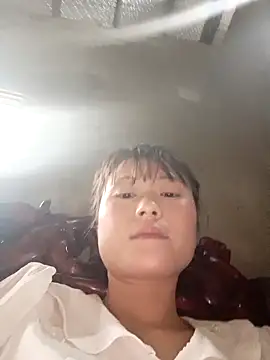 Snapshot of linda_bae00 chatting on March 4, 2026, 12:51 am linda bae00 online show from March 4, 2026, 12:51 am