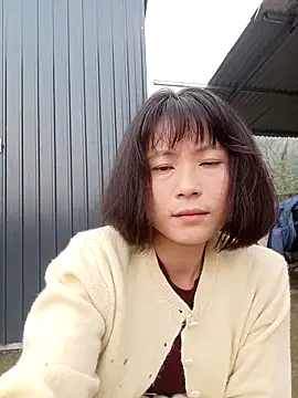 Snapshot of linda_bae00 chatting on March 16, 2026, 12:51 am linda bae00 online show from March 16, 2026, 12:51 am