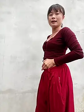 Snapshot of linda_bae00 chatting on April 2, 2026, 1:02 am linda bae00 online show from April 2, 2026, 1:02 am