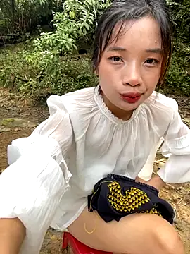 beobeo 2xx online show from October 5, 2025, 2:57 am