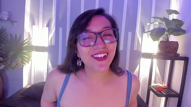 Snapshot of Skye_bluee_ chatting on September 10, 2025, 3:05 am Skye bluee online show from September 10, 2025, 3:05 am