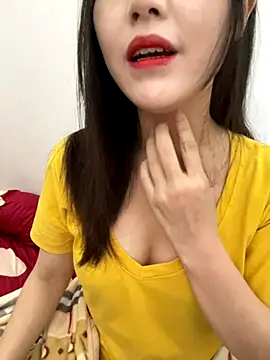 Snapshot of Dieknr chatting on December 4, 2025, 1:37 am Dieknr online show from December 4, 2025, 1:37 am