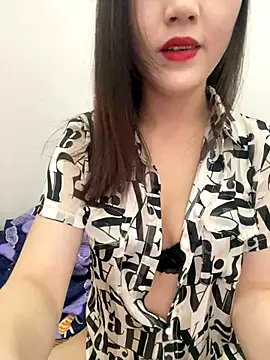 Snapshot of Dieknr chatting on October 21, 2025, 1:27 am Dieknr online show from October 21, 2025, 1:27 am