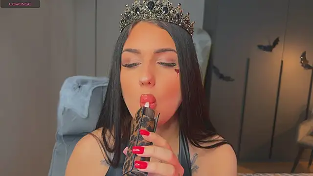 Snapshot of mygoddesshecate chatting on October 25, 2025, 5:28 am mygoddesshecate online show from October 25, 2025, 5:28 am