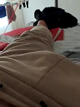 Snapshot of t-dog26 chatting on February 11, 2026, 11:32 am t-dog26 online show from February 11, 2026, 11:32 am