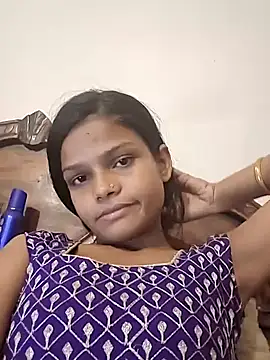 Komal0099 online show from October 21, 2025, 2:49 pm