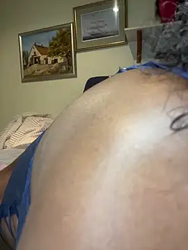 Snapshot of Missparis chatting on March 16, 2026, 8:22 pm Missparis online show from March 16, 2026, 8:22 pm