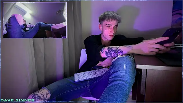 Snapshot of davesinner chatting on May 20, 2026, 12:18 am davesinner online show from May 20, 2026, 12:18 am