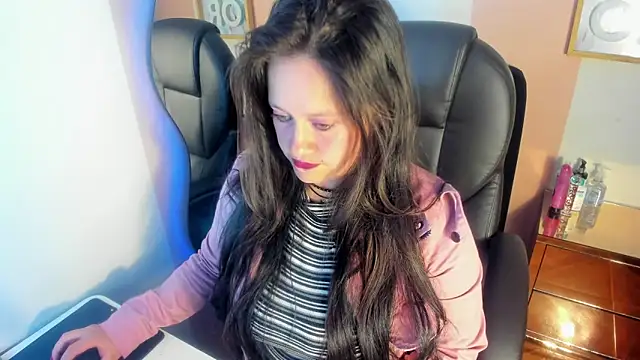 Snapshot of Morana__Hot chatting on September 9, 2025, 3:38 am Morana Hot online show from September 9, 2025, 3:38 am
