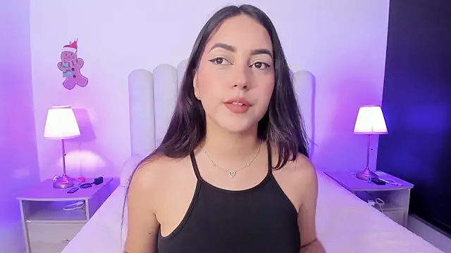 Snapshot of SofieBunnie chatting on March 17, 2026, 12:13 am SofieBunnie online show from March 17, 2026, 12:13 am