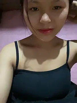 Snapshot of milo_bae chatting on February 22, 2026, 12:24 am milo bae online show from February 22, 2026, 12:24 am