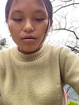 Snapshot of milo_bae chatting on February 3, 2026, 6:51 am milo bae online show from February 3, 2026, 6:51 am