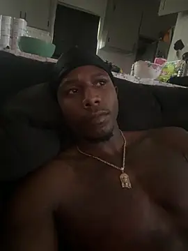 Snapshot of dreeFK chatting on October 9, 2025, 9:26 pm dreeFK online show from October 9, 2025, 9:26 pm