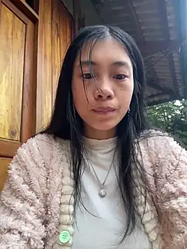 Snapshot of EmLy02 chatting on November 7, 2025, 11:41 pm EmLy02 online show from November 7, 2025, 11:41 pm