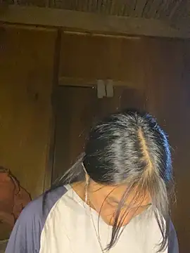 Snapshot of EmLy02 chatting on November 15, 2025, 1:15 pm EmLy02 online show from November 15, 2025, 1:15 pm