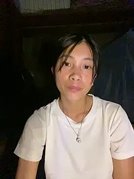 Snapshot of EmLy02 chatting on October 13, 2025, 11:56 am EmLy02 online show from October 13, 2025, 11:56 am