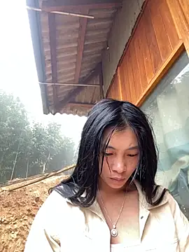 Snapshot of EmLy02 chatting on November 5, 2025, 12:14 am EmLy02 online show from November 5, 2025, 12:14 am