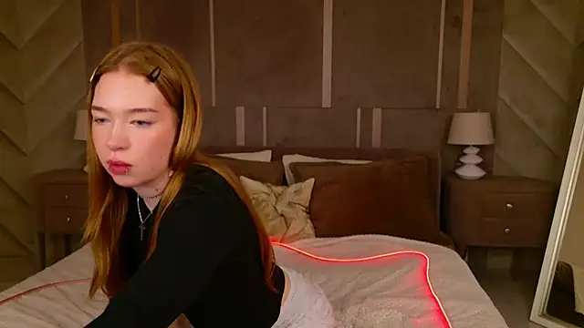 Gwen Greens online show from October 1, 2025, 8:57 pm