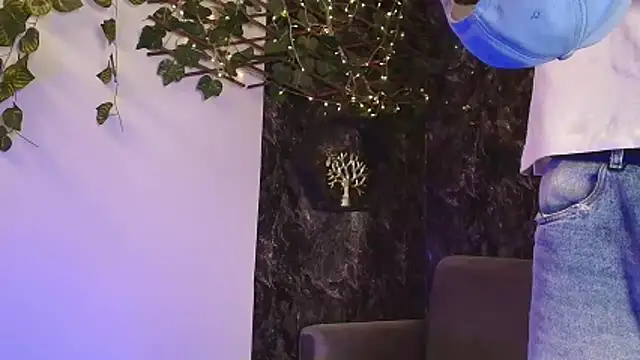 Snapshot of nicolai_drake chatting on November 19, 2025, 3:28 am nicolai drake online show from November 19, 2025, 3:28 am