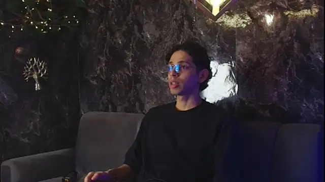 Snapshot of nicolai_drake chatting on November 21, 2025, 3:16 am nicolai drake online show from November 21, 2025, 3:16 am