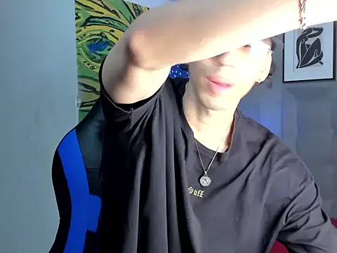 Snapshot of nicolai_drake chatting on October 25, 2025, 3:28 am nicolai drake online show from October 25, 2025, 3:28 am