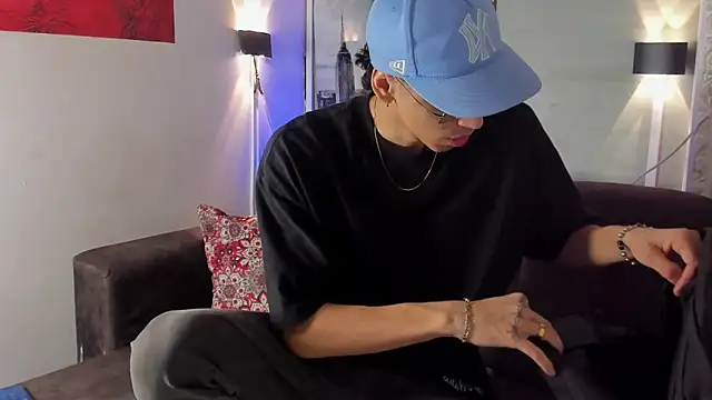 Snapshot of nicolai_drake chatting on November 6, 2025, 3:54 am nicolai drake online show from November 6, 2025, 3:54 am