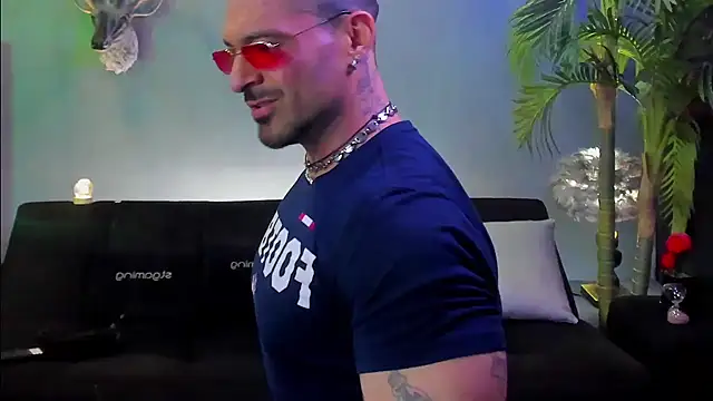 Snapshot of dennis_cox1 chatting on March 30, 2026, 7:15 pm dennis cox1 online show from March 30, 2026, 7:15 pm