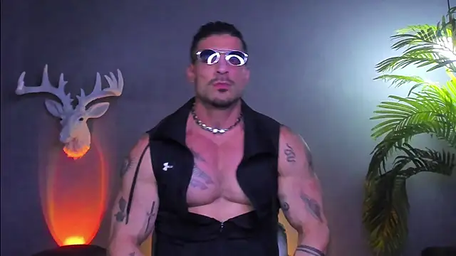 Snapshot of dennis_cox1 chatting on December 20, 2025, 9:17 pm dennis cox1 online show from December 20, 2025, 9:17 pm