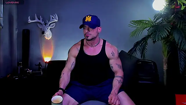 Snapshot of dennis_cox1 chatting on February 3, 2026, 7:46 am dennis cox1 online show from February 3, 2026, 7:46 am