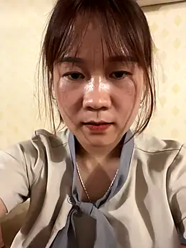 Snapshot of qinejr37 chatting on September 15, 2025, 4:46 am qinejr37 online show from September 15, 2025, 4:46 am