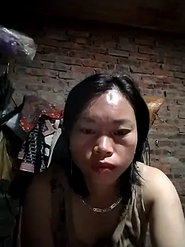   Ngoc20   online show from October 31, 2025, 5:09 pm