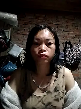   Ngoc20   online show from December 19, 2025, 6:21 pm
