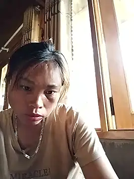  Ngoc20   online show from May 6, 2026, 5:11 am