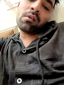 ShaggyFlypast online show from October 13, 2025, 2:51 pm