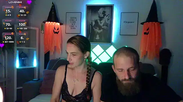 Snapshot of XBellaXundXUweX chatting on October 17, 2025, 7:26 pm XBellaXundXUweX online show from October 17, 2025, 7:26 pm