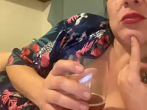 spookyspooky2 online show from September 24, 2025, 4:52 am