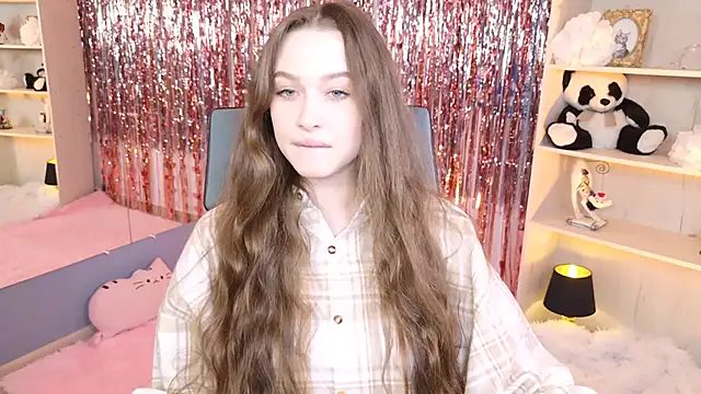 ArielSykes online show from April 13, 2026, 6:56 pm