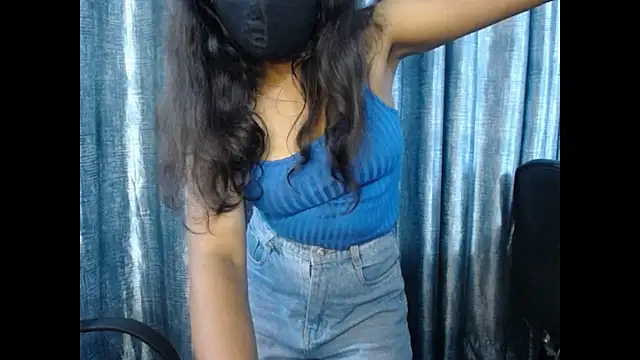 Snapshot of Vanya_7 chatting on October 14, 2025, 7:20 am Vanya 7 online show from October 14, 2025, 7:20 am