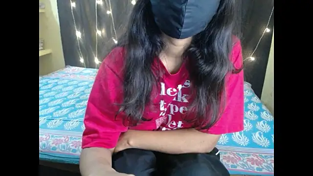 Snapshot of Vanya_7 chatting on November 12, 2025, 5:44 am Vanya 7 online show from November 12, 2025, 5:44 am