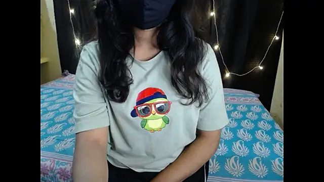 Snapshot of Vanya_7 chatting on November 14, 2025, 5:27 pm Vanya 7 online show from November 14, 2025, 5:27 pm